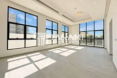 Spacious High Quality Ready to Move | View Now