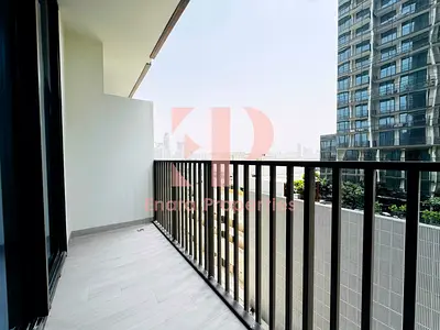Brand New| Vacant| Near Park | 2 Parking Slots