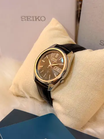 Seiko Automatic Mens Watch with Day/Date - Black Leather Strap
