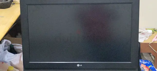 LG 32-inch Flat Panel TV/Monitor - Good Working Condition