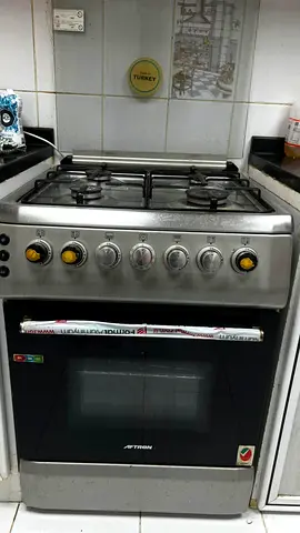 4-burner Gas Cooker with Oven - Stainless Steel, Good Working Condition