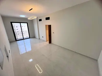 أول ساكن_غرفتان ماستر_بلكونه مع اطلاله مفتوحه_اطلاله بانورما_تكييف مركزي