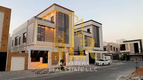 Villa for sale in a strategic location, two floors plus a rooftop, close to all services, schools, and shopping centers. Corner villa for sale in Al