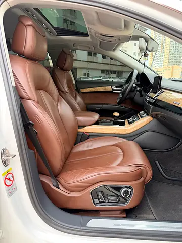 2011 AUDI A8 — миниатюра 10