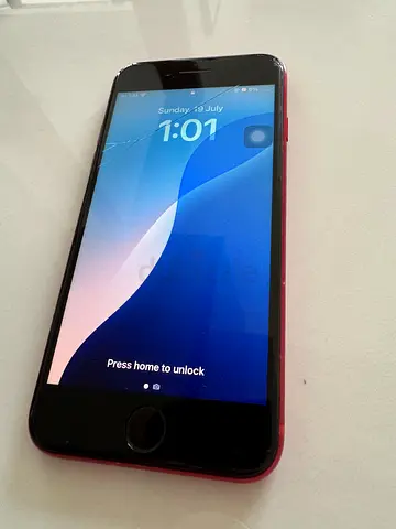 iPhone SE 128GB Red | Touch ID | Fully Working | Screen Crack