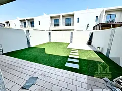 Levish modern Specious 3BR Townhouse in Gated Community with all Amenities