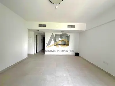 Spacious & Ready to Move - Closed Kitchen - Perfect Location