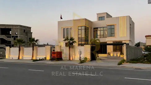 Own your dream villa in the heart of Ajman, next to Al Hamidiya Park. Two floors and a rooftop with a swimming pool. All-inclusive price, freehold own