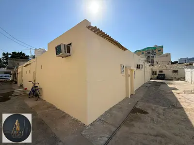 للبيع بعائد استثماري9٪ بمساحه كبيره وتوزيع ممتاز مع وجود ٣ عدادات وتصريح ارضي +2/ تملك حر لجميع الجنسيات