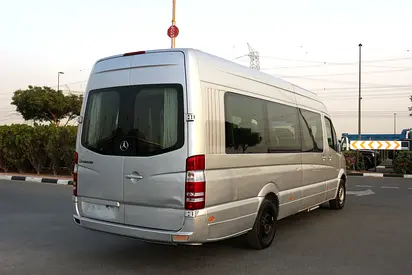 صورة 10 لـ 2009 Mercedes-BENZ SPRINTER