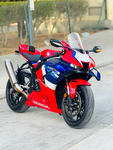 Honda CBR 1000RR-R 2023