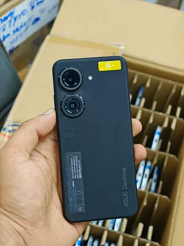 Asus Zenfone 9