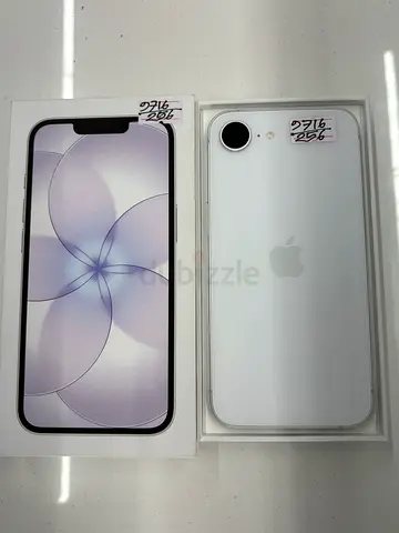 i phone 17e 256gb white colour battary 100% cycle 20 same new