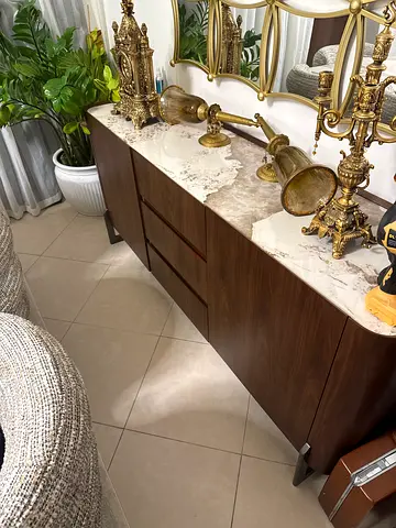Dinning Table for sale