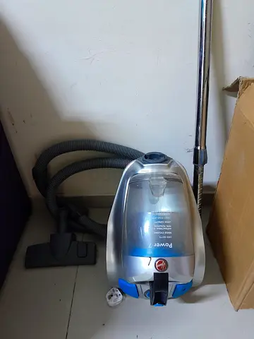 Hoover Power7 Cylinder Vacuum Cleaner - Good Working Condition