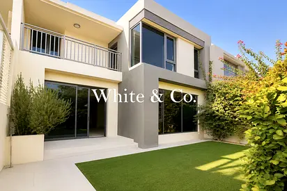 Landscaped | Park Backing | Single Row