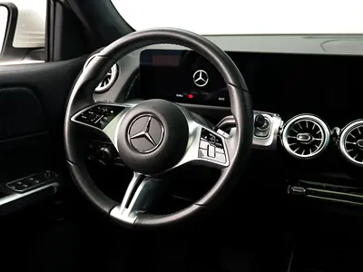 Mercedes-Benz GLB 200, миниатюра 8