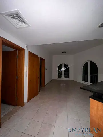 1BR Apartment | Mogul Building 224 | Balcony | Downtown View