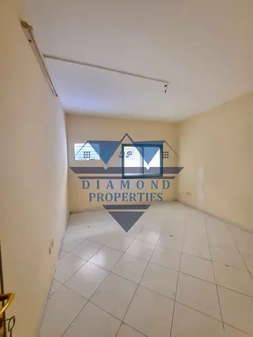 ABU SHAGRA 2BHK//WINDO AC//NEAR BY PARK//GOOD LOCATION BIG APARTMENT//RENT ONLY 33K