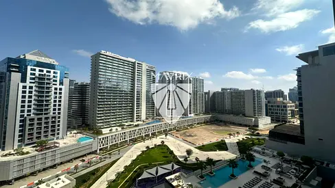 Canal View Studio | High Floor | Multi Cheques