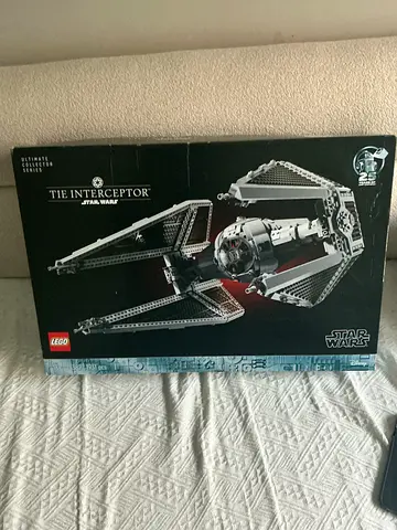 Lego Star Wars interceptor + Darksaber