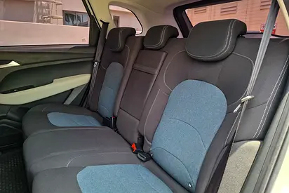 2023 Chevrolet CAPTIVA 照片 12