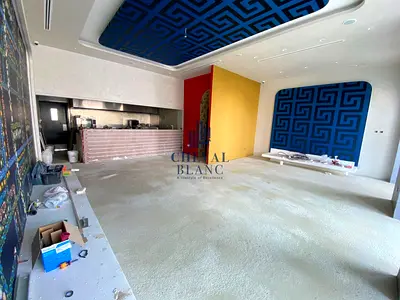 Retail Shop | Former Café | Fitted Kitchen | Main Jumeirah Road