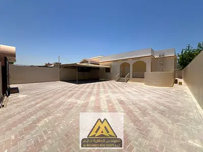 فرصة مميزة لاستئجار فيلا أرضية في منطقة الروضة – عجمان، تتميز بمساحتها الواسعة وتصميمها العملي الذي يوفر الراحة والخصوصية، مما يجعلها خياراً مثالياً ل