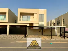 4 Bedrooms 2 Spacious Living Halls Separate Majlis Office Room Maid's Room Kitchen Spacious and 