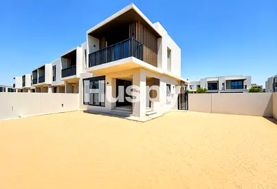 Pool Facing | Corner Unit | Single Row