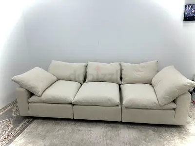 Like new condition klekktic sofa