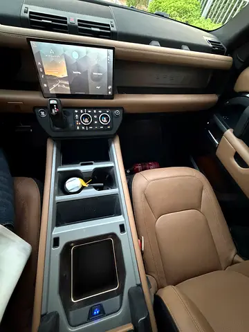 2025 LAND Rover DEFENDER 缩略图 11