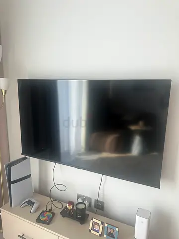 Hisense 55 OLED TV in Excellent Condition