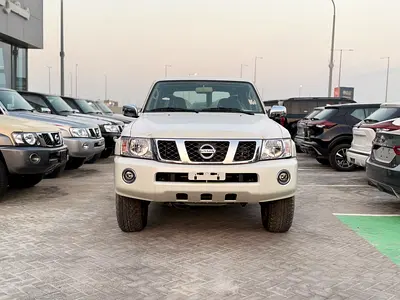 نيسان باترول سفاري جير عادي موديل 2024 خليجي اصفار