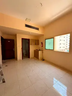 Studio apartment for rent in Al-Naba'a area, suitable for single men.