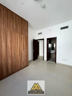Brand new apartment (first tenant) located in Princess Village, Al Yasmeen. The unit offers a modern