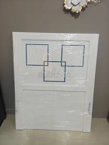 Single bed with new mattress, new condition
