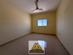 The unit features a separate kitchen, central air conditioning, and free maintenance by the landlord