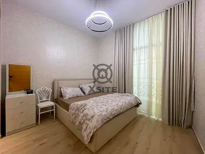 Semi- Furnished | Near Metro | Sea View