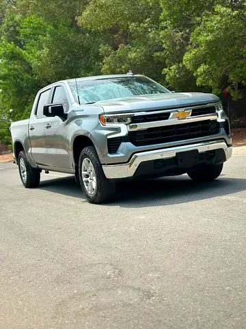 2024 Chevrolet SILVERADO 1500 缩略图 3