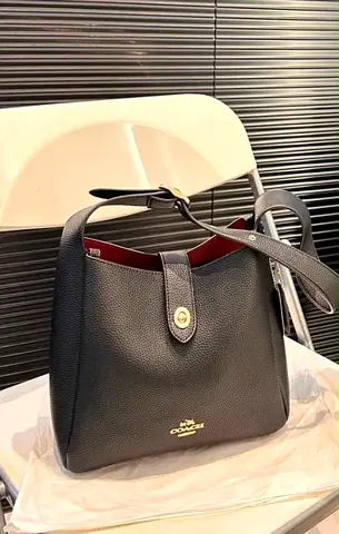 MasterCopy | Coach Hadley Convertible Crossbody Bag