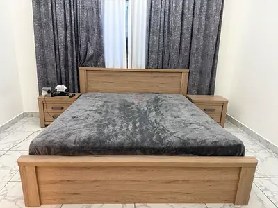 Queen bed with mattress