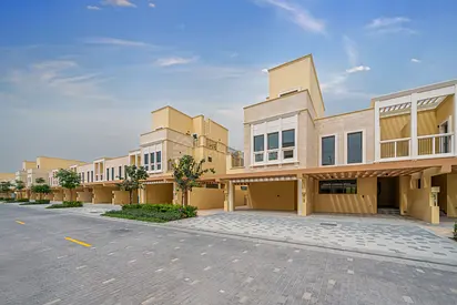 Genuine Resale | Single Row | Townhouse | Malta