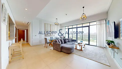 Panoramic and Lake View Designer 3BR + Maid I Vida