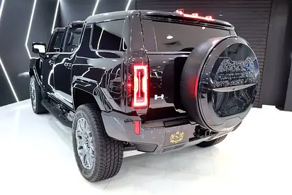 صورة 17 لـ 2024 GMC HUMMER