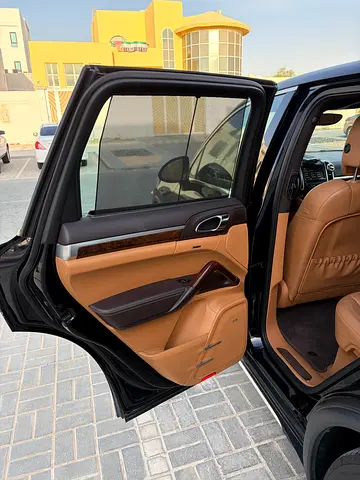 2012 Porsche CAYENNE 照片 3