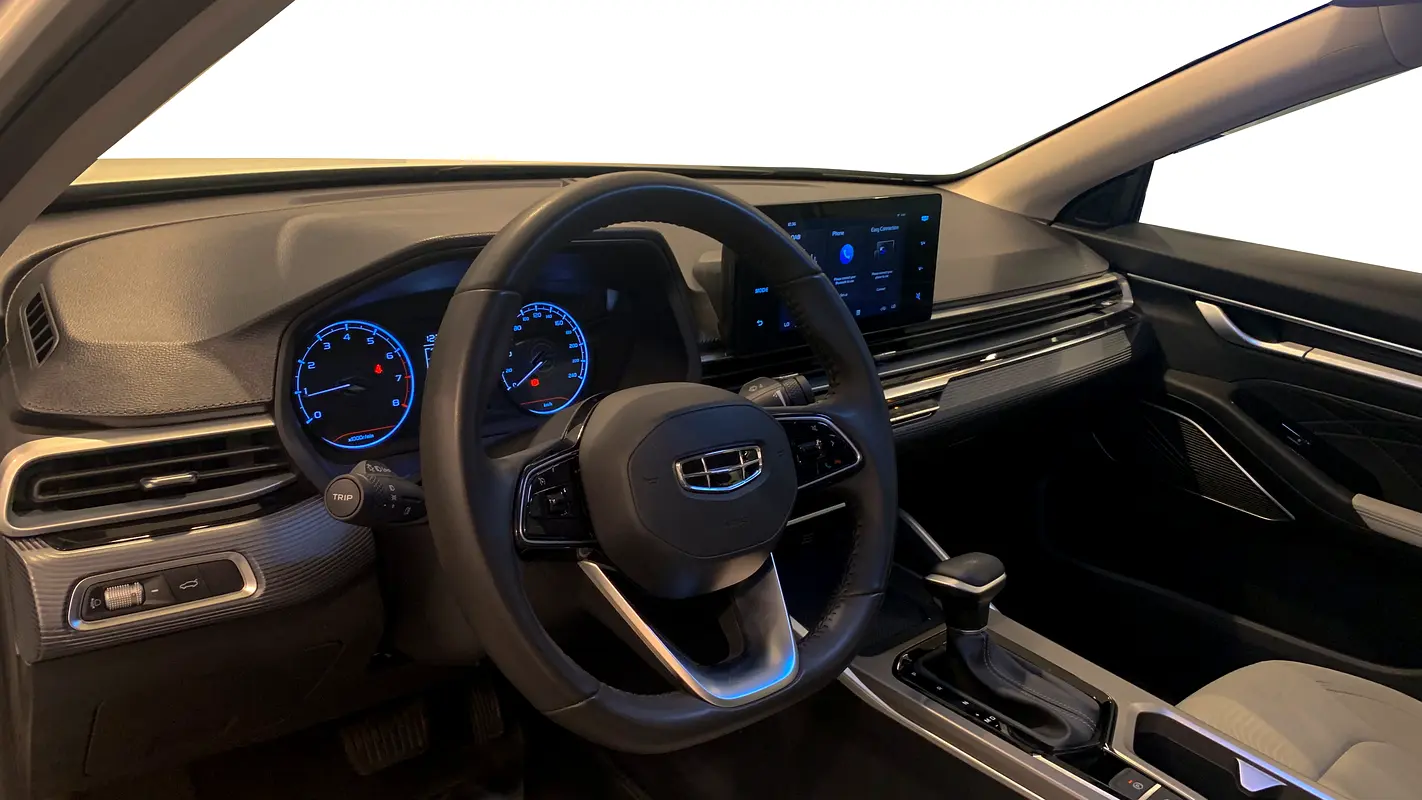 Geely Emgrand 2025
