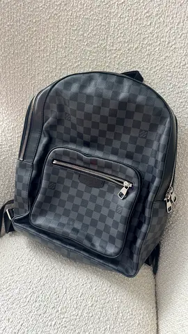 Louis Vuitton Discovery Backpack PM - Authentic excellent condition with original dust bag