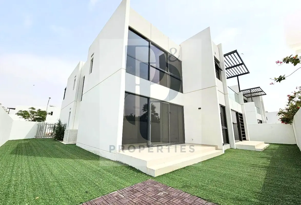 Best Deal I 6 Spacious Bedrooms I Prime Location