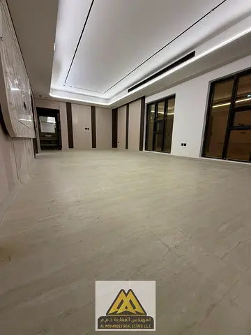 فيلا كورنر فاخرة للبيع في العالية – عجمان | مسبح خاص وروف لاونج بتصميم راقٍ وتشطيبات VIP ومساحات واسعة جداً،